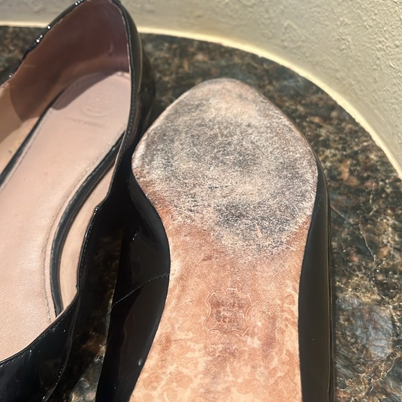 Tory Burch Pointed Toe Patent Leather Flats black - Picture 6 of 7